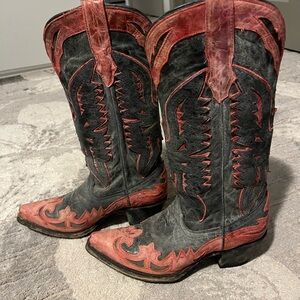 Red and Black Western Cowboy Boots